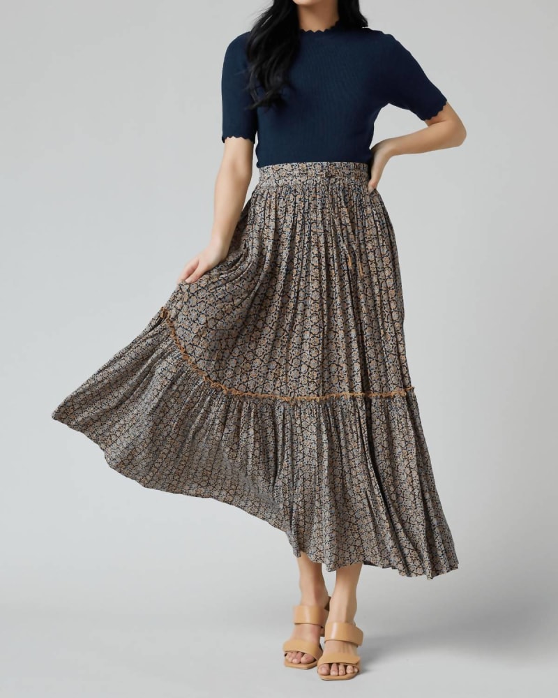 Front of a model wearing a size 2X Rena Tiered Skirt in Geo Floral in Geo Floral by DOWNEAST. | dia_product_style_image_id:339126